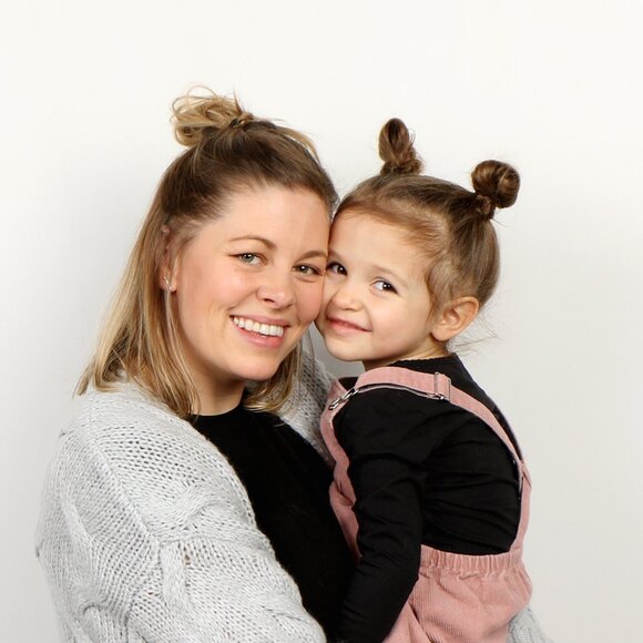 Meet your Posher, Leigh - Picture 1 of 2